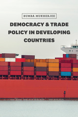 front cover of Democracy and Trade Policy in Developing Countries