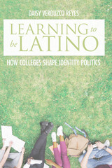 front cover of Learning to Be Latino