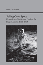 front cover of Selling Outer Space